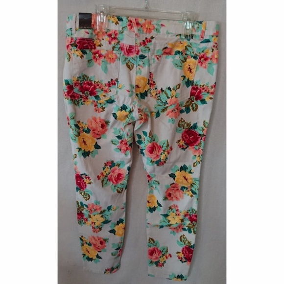 Vintage Soft Floral Metaphor Pants - Picture 4 of 5